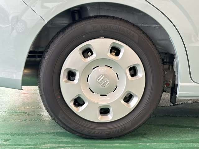 ホンダ フリード　ハイブリッド １．５ Ｅ：ＨＥＶ エアー R6年 (東海) 99