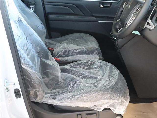 三菱 デリカ　Ｄ：５ ２．２ シャモニー 電動サイドステップ装着車 ディーゼルターボ ４ＷＤ R7年 (東海) 99