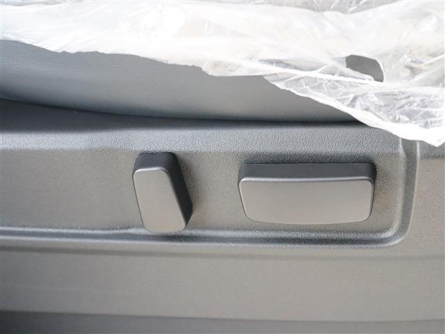 三菱 デリカ　Ｄ：５ ２．２ シャモニー 電動サイドステップ装着車 ディーゼルターボ ４ＷＤ R7年 (東海) 99