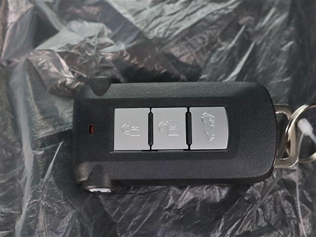 三菱 デリカ　Ｄ：５ ２．２ シャモニー 電動サイドステップ装着車 ディーゼルターボ ４ＷＤ R7年 (東海) 99