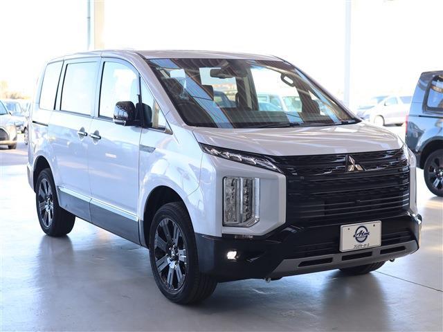 三菱 デリカ　Ｄ：５ ２．２ シャモニー 電動サイドステップ装着車 ディーゼルターボ ４ＷＤ R7年 (東海) 99