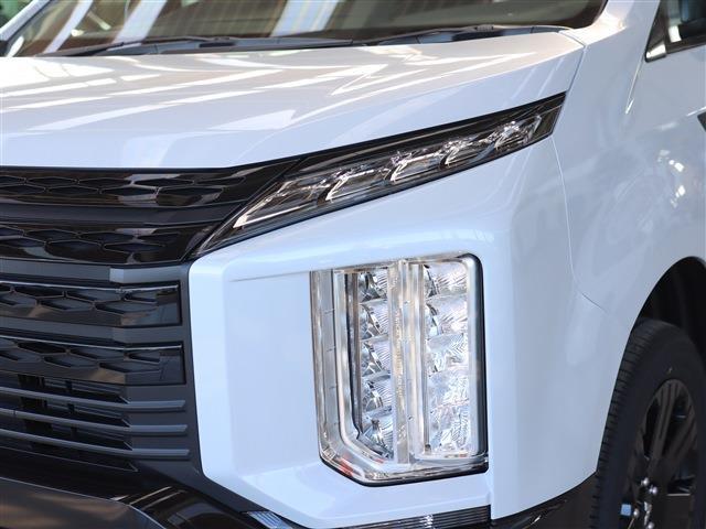 三菱 デリカ　Ｄ：５ ２．２ シャモニー 電動サイドステップ装着車 ディーゼルターボ ４ＷＤ R7年 (東海) 99