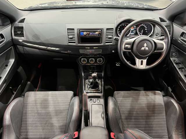 三菱 ランサー ２．０ ファイナルエディション ４ＷＤ H27年 (関東) 99