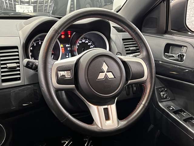 三菱 ランサー ２．０ ファイナルエディション ４ＷＤ H27年 (関東) 99