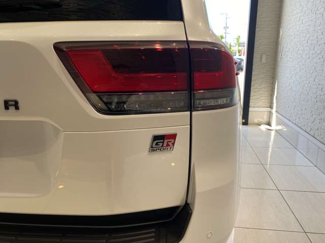 トヨタ ランドクルーザー ３．３ ＧＲスポーツ ディーゼルターボ ４ＷＤ R5年 (九州・沖縄) 99