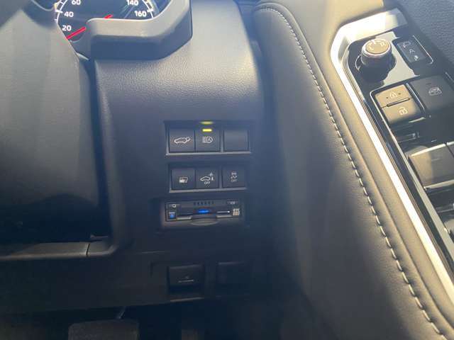 トヨタ ランドクルーザー ３．３ ＧＲスポーツ ディーゼルターボ ４ＷＤ R5年 (九州・沖縄) 99