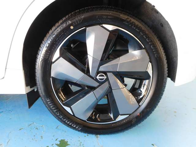 日産 ノートオーラ １．２ Ｇ レザーエディション R5年 (九州・沖縄) 99