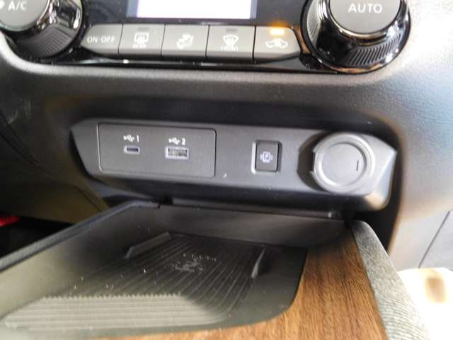 日産 ノートオーラ １．２ Ｇ レザーエディション R5年 (九州・沖縄) 99