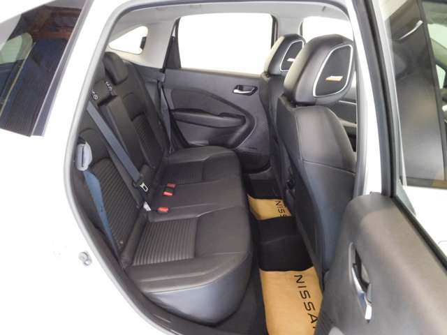 日産 ノートオーラ １．２ Ｇ レザーエディション R5年 (九州・沖縄) 99