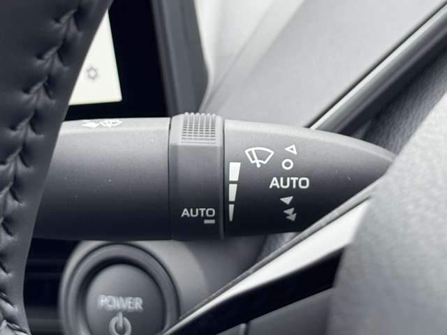 トヨタ プリウス ２．０ Ｚ R7年 (九州・沖縄) 99