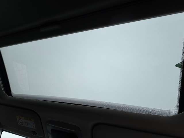 トヨタ プリウス ２．０ Ｚ R7年 (九州・沖縄) 99