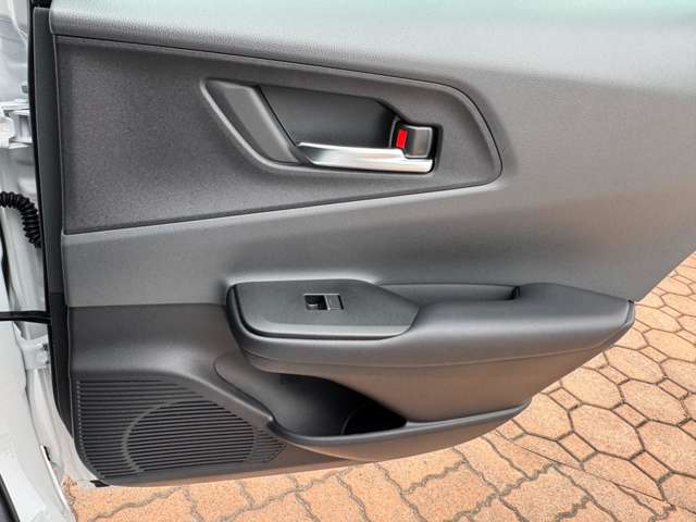 トヨタ プリウス ２．０ Ｚ R7年 (九州・沖縄) 99