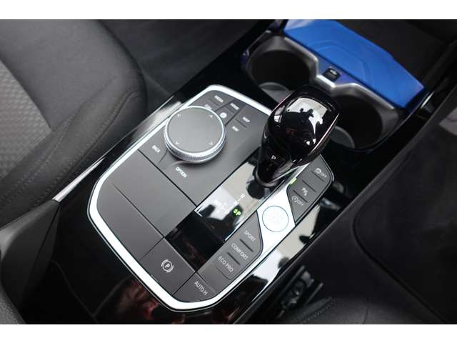 ＢＭＷ １シリーズ １１８Ｄ プレイ ディーゼルターボ R6年 (近畿) 99