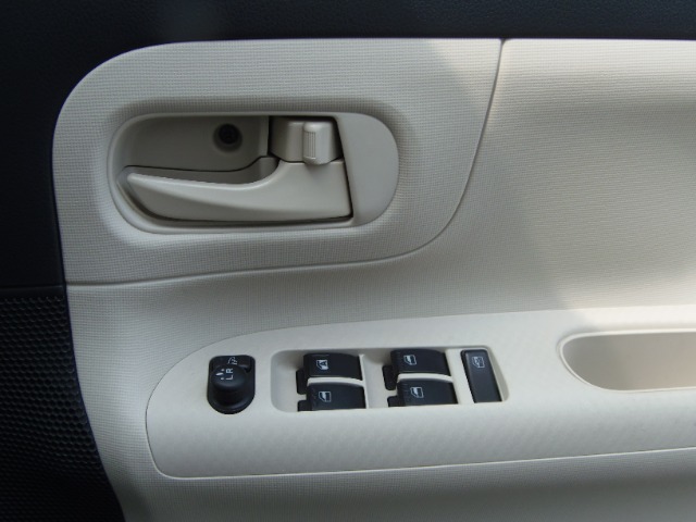 ダイハツ ムーヴ　キャンバス ６６０ Ｌ ＳＡＩＩＩ H30年 (東海) 99