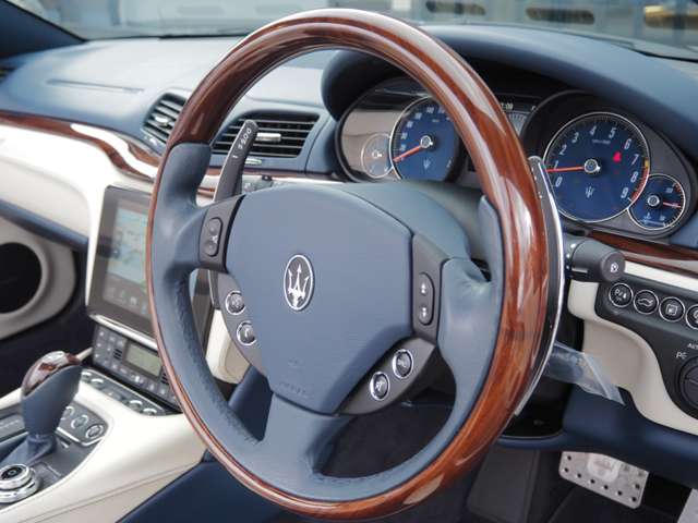 マセラティ グランカブリオ スポーツ R2年 (近畿) 99