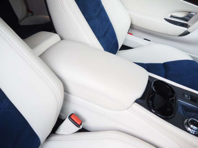 マセラティ グランカブリオ スポーツ R2年 (近畿) 99