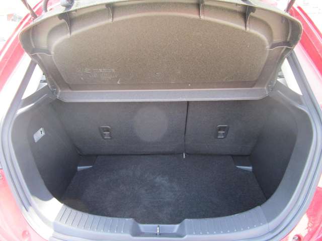 マツダ デミオ １．３ １３Ｓ H27年 (中国) 99