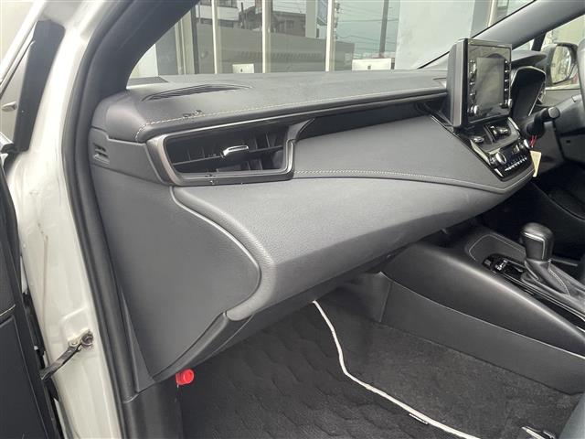 トヨタ カローラ　ツーリング　ハイブリッド １．８ ハイブリッド ＷＸＢ R2年 (東海) 99