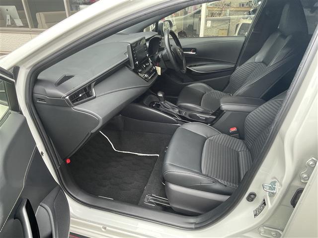 トヨタ カローラ　ツーリング　ハイブリッド １．８ ハイブリッド ＷＸＢ R2年 (東海) 99