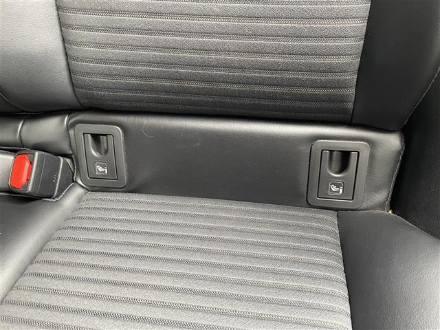 トヨタ カローラ　ツーリング　ハイブリッド １．８ ハイブリッド ＷＸＢ R2年 (東海) 99