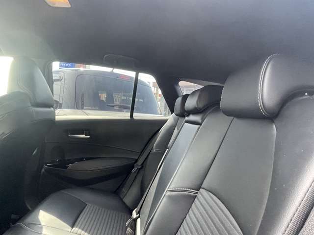 トヨタ カローラ　ツーリング　ハイブリッド １．８ ハイブリッド ＷＸＢ R2年 (東海) 99