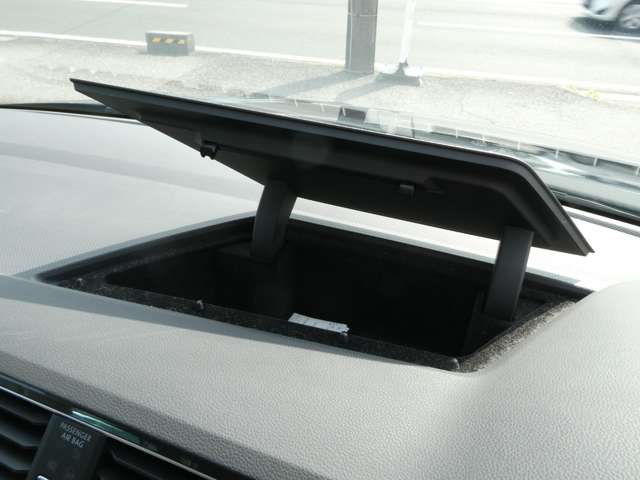 フォルクスワーゲン ティグアン ＴＳＩ　ハイライン H30年 (関東) 99