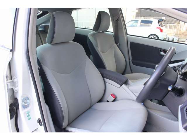 トヨタ プリウス １．８ Ｓ ＬＥＤエディション H23年 (関東) 99