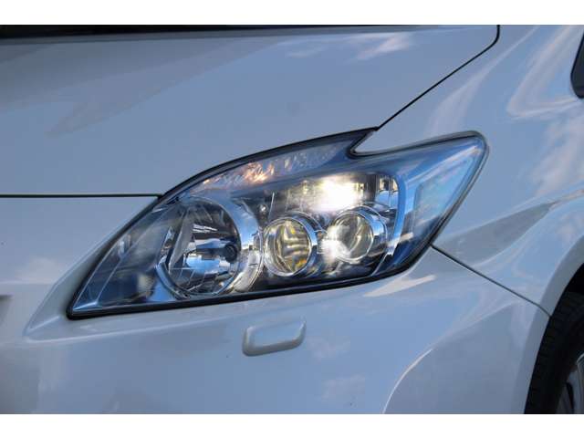 トヨタ プリウス １．８ Ｓ ＬＥＤエディション H23年 (関東) 99