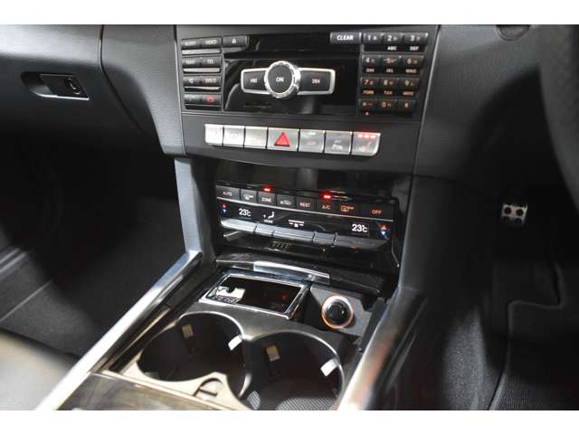 メルセデスベンツ Ｅクラス Ｅ５５０　アバンギャルド H26年 (関東) 99