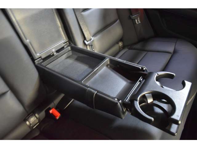 メルセデスベンツ Ｅクラス Ｅ５５０　アバンギャルド H26年 (関東) 99