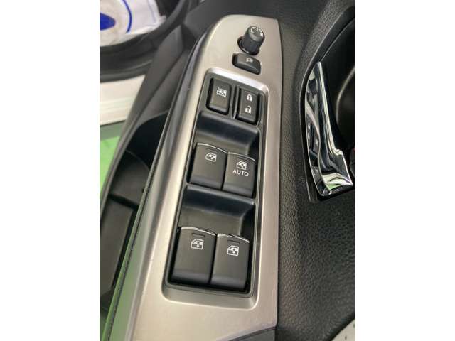 スバル インプレッサスポーツ　ハイブリッド ハイブリッド ２．０Ｉ－Ｌ アイサイト ４ＷＤ H27年 (北海道) 99