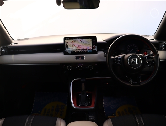 ホンダ ヴェゼル １．５ Ｅ：ＨＥＶ プレイ R3年 (関東) 99