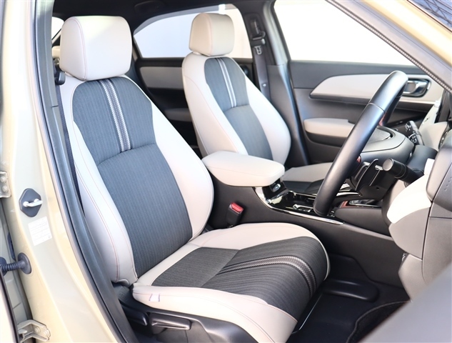 ホンダ ヴェゼル １．５ Ｅ：ＨＥＶ プレイ R3年 (関東) 99