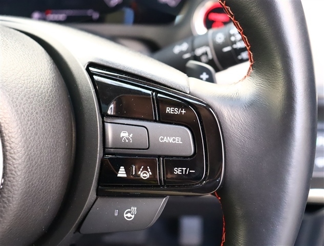 ホンダ ヴェゼル １．５ Ｅ：ＨＥＶ プレイ R3年 (関東) 99