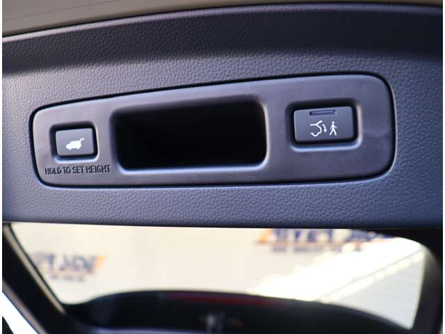 ホンダ ヴェゼル １．５ Ｅ：ＨＥＶ プレイ R3年 (関東) 99