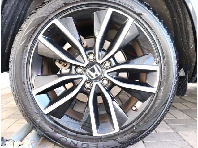 ホンダ ヴェゼル １．５ Ｅ：ＨＥＶ プレイ R3年 (関東) 99