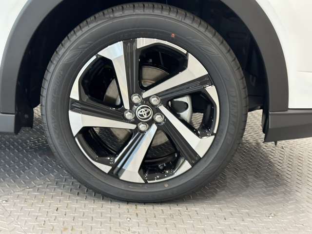 トヨタ ライズ　ハイブリッド ハイブリッド １．２ Ｚ R6年 (中国) 99