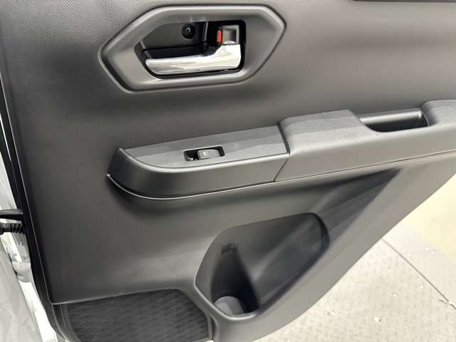 トヨタ ライズ　ハイブリッド ハイブリッド １．２ Ｚ R6年 (中国) 99