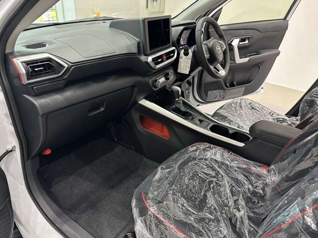 トヨタ ライズ　ハイブリッド ハイブリッド １．２ Ｚ R6年 (中国) 99