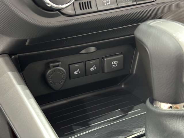 トヨタ ライズ　ハイブリッド ハイブリッド １．２ Ｚ R6年 (中国) 99