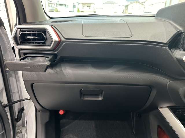 トヨタ ライズ　ハイブリッド ハイブリッド １．２ Ｚ R6年 (中国) 99