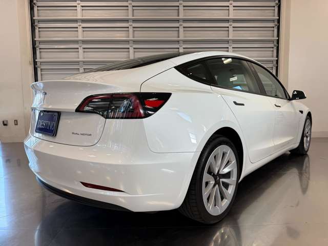 テスラ モデル３ ロングレンジ R4年 (関東) 99