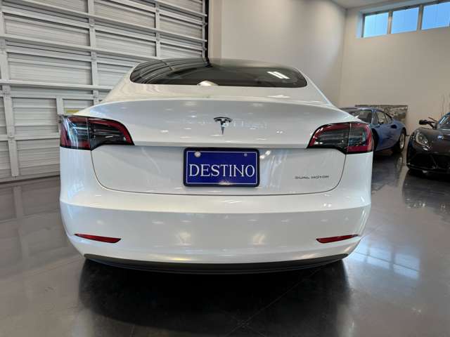 テスラ モデル３ ロングレンジ R4年 (関東) 99