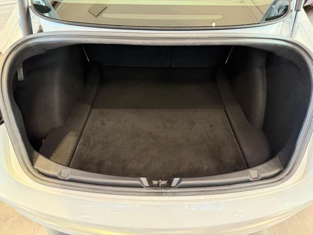 テスラ モデル３ ロングレンジ R4年 (関東) 99