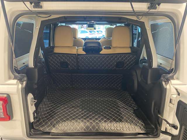 ジープ ラングラー　アンリミテッド アンリミテッド サハラ ３．６Ｌ ４ＷＤ R1年 (九州・沖縄) 99