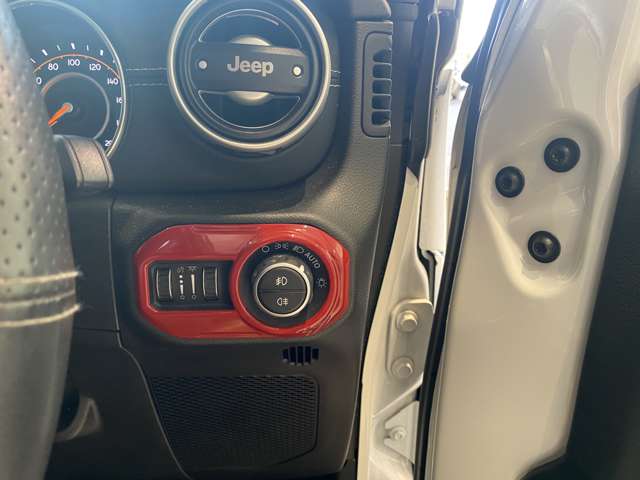 ジープ ラングラー　アンリミテッド アンリミテッド サハラ ３．６Ｌ ４ＷＤ R1年 (九州・沖縄) 99