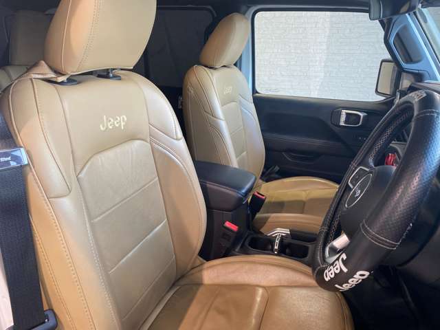 ジープ ラングラー　アンリミテッド アンリミテッド サハラ ３．６Ｌ ４ＷＤ R1年 (九州・沖縄) 99