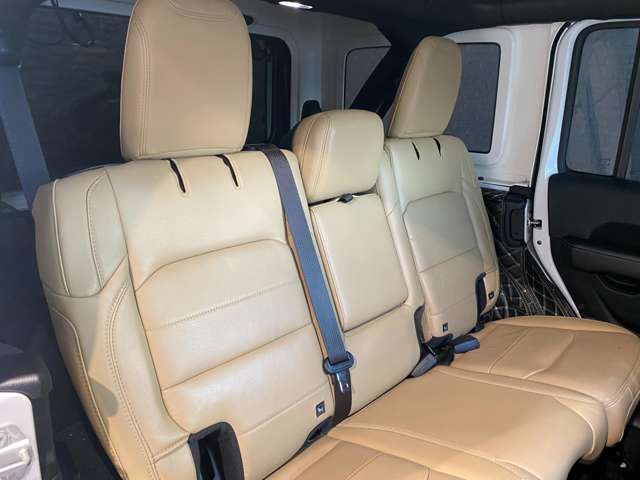 ジープ ラングラー　アンリミテッド アンリミテッド サハラ ３．６Ｌ ４ＷＤ R1年 (九州・沖縄) 99