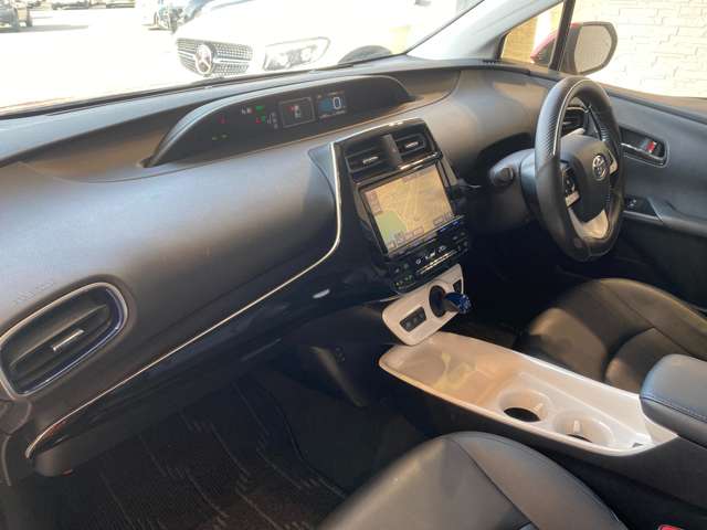 トヨタ プリウス １．８ Ａ ツーリングセレクション H28年 (九州・沖縄) 99