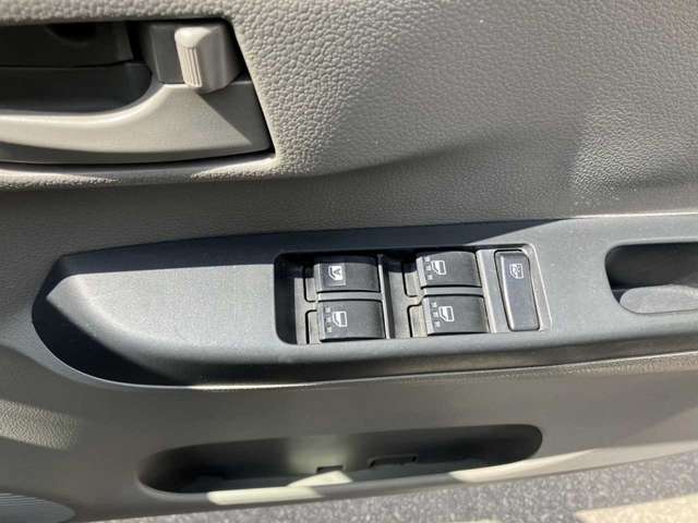 ダイハツ ミラ　イース ６６０ ＬＦ ４ＷＤ H28年 (北海道) 99